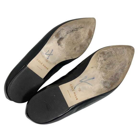 Cole Haan Black Leather Perforated Scalloped Flats SZ 7B Womens Casual Business - Picture 2 of 12